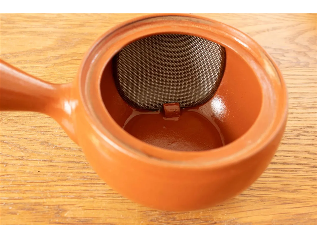 JAPONSKI GLINAST ČAJNIK KEIKO KYUSU RDEČ 350 ML